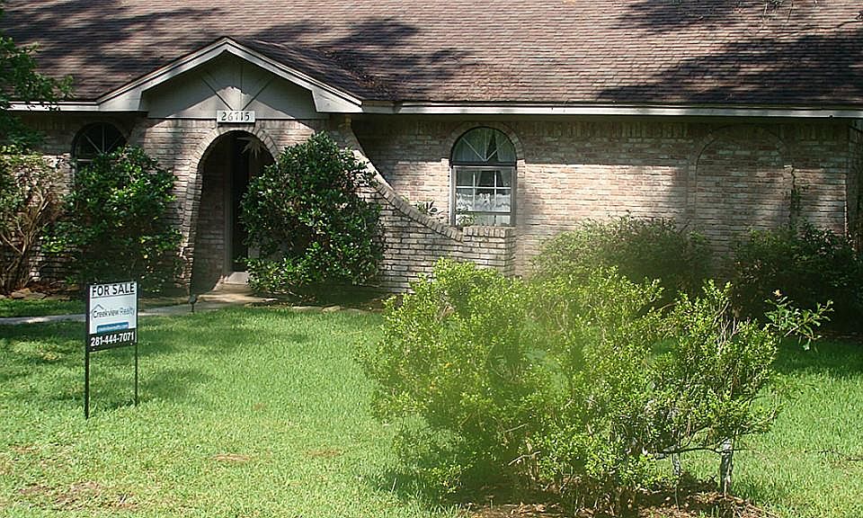 1st image of 26715 Eastwood Dr