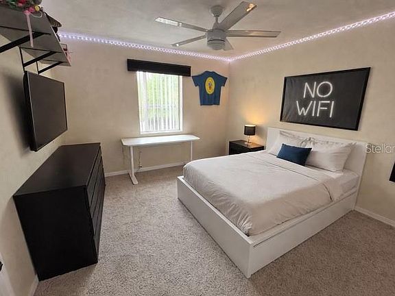 5th image of 2360 SW Archer Rd APT 915