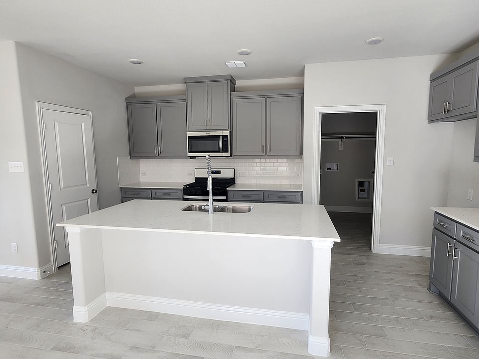 1st image of 1001 Portina Dr