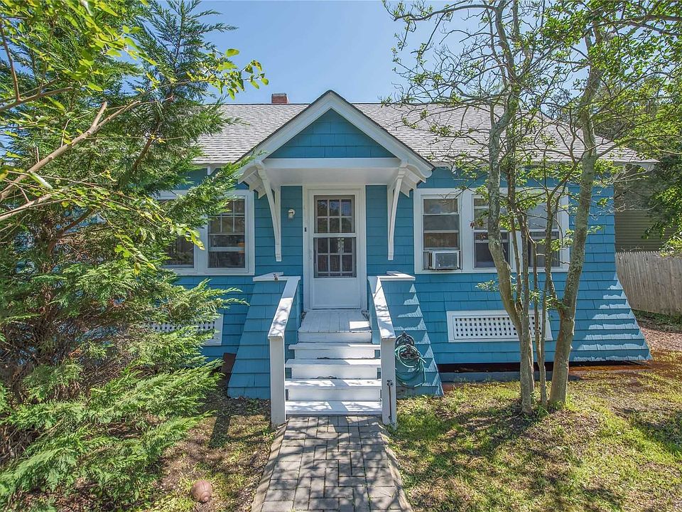 22 Crescent, Seaview, NY 11770 Zillow