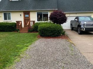 670 Ferndale Ave, Lake Orion, MI 48362
