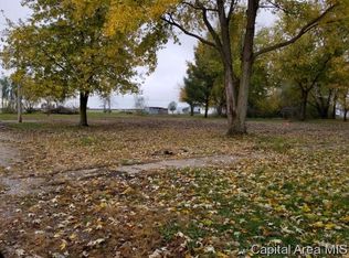 201 W Myrtle St, Modesto, IL 62667