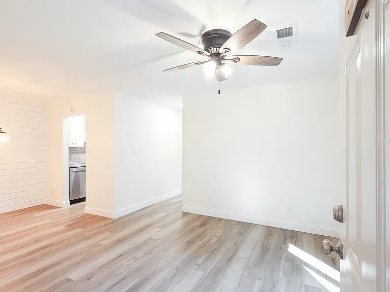 206 Flat Creek Ct #206 — Photo 4
