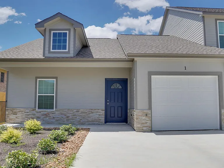 7800 Willowood Ln #B1 — Photo 8