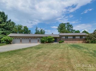 8949 River Ridge Dr SE, Middleville, MI 49333