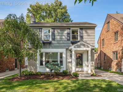 276 Moran Rd, Grosse Pointe Farms, MI, 48236