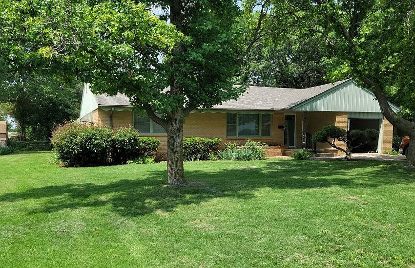 1st image of 11 Glass Manor Ln