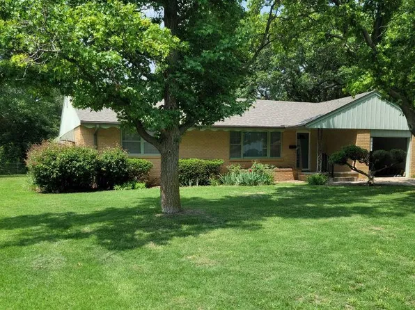 11 Glass Manor Ln, South Hutchinson, KS 67505