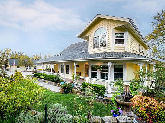 3rd image of 13922 Auburn Rd