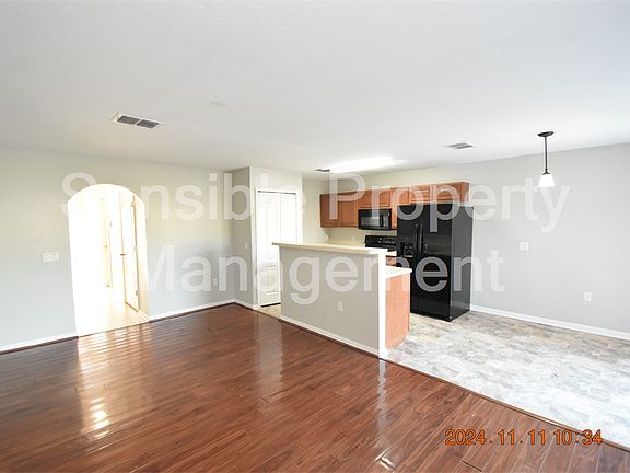 4th image of 4540 Ashburn Square Dr
