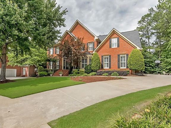 2nd image of 2070 Brooke Forest Ct