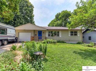 7915 Pasadena Ave, Omaha, NE 68124