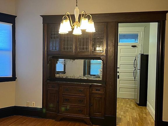 3rd image of 1008 Ashland Ave APT 1