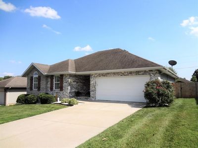 134 W Silver Oak St, Nixa, MO, 65714