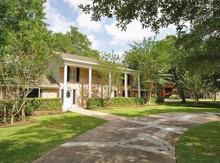 3825 Evergreen Dr, Dickinson, TX 77539