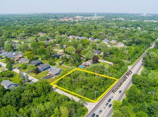 17-18 Nineteen Roosevelt Rd, Winfield, IL 60190