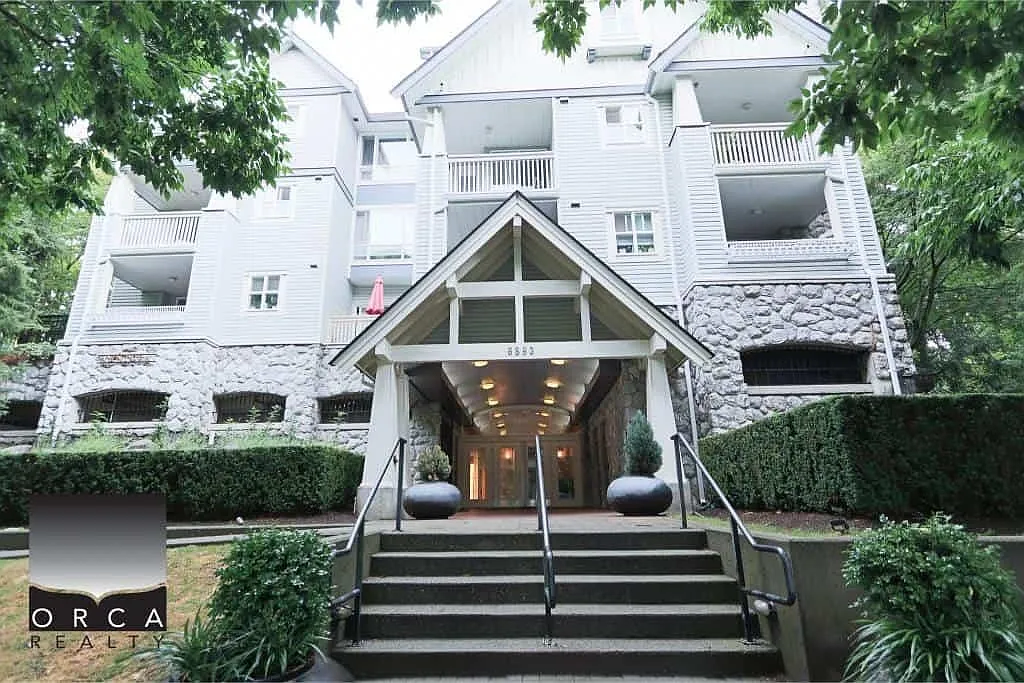 2 bed, 810 sqft, $2,700 — Photo 1