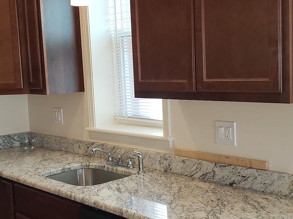 1st image of 3015 N Clybourn Ave #2N