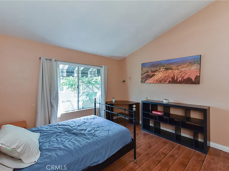 145 Stanford Ct #35 — Photo 23