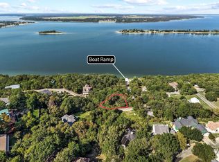 210 Walnut Ln, Pottsboro, TX 75076