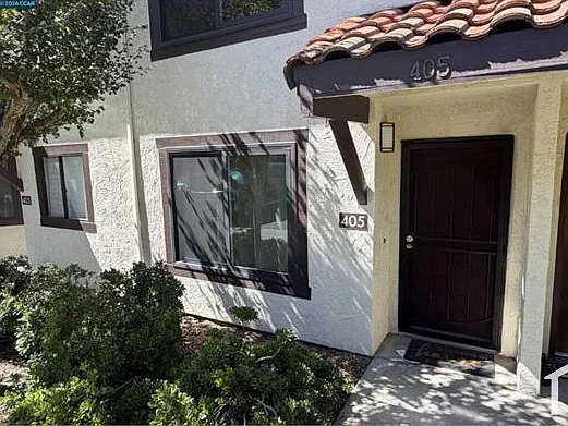 2 bed, 1022 sqft, $2,800 — Photo 2