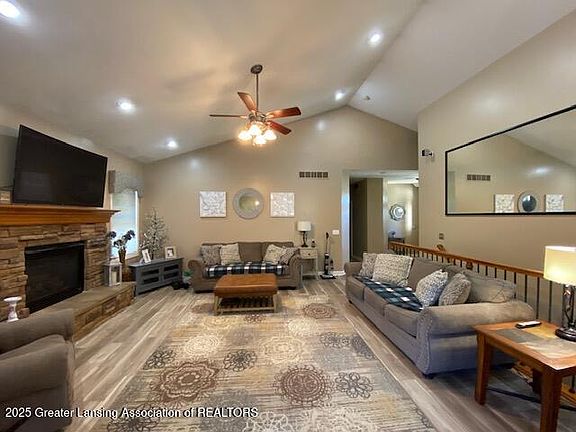 4th image of 2151 Arbor Meadows Dr