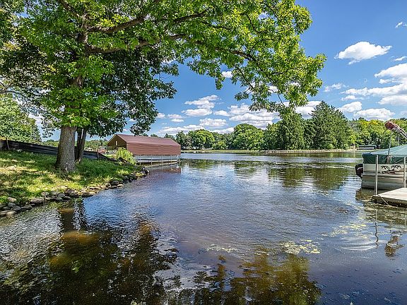 2nd image of 29200 Elm Island Dr