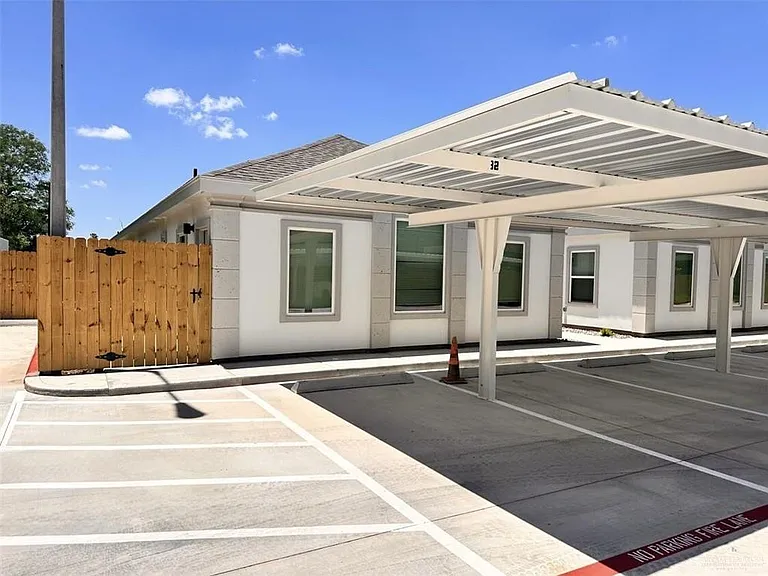 740 N Alamo Rd #31 — Photo 1