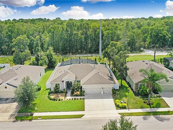 5th image of 525 Morgan Wood Dr