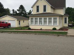 411 N Adams St, Lancaster, WI 53813