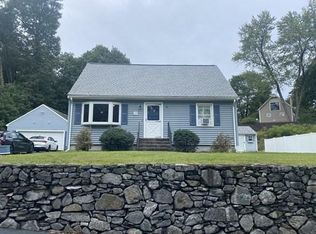 418 Lincoln St, Fitchburg, MA 01420