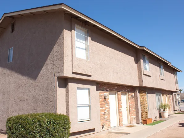 Townhome in Mesa with enclosed backyard!, 1449 E Knoll Cir APT 2, Mesa, AZ 85203