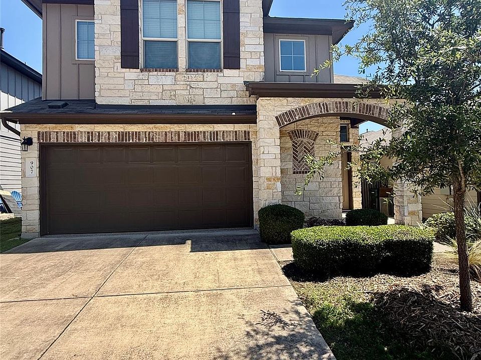 1st image of 907 Sleepy Dell Ln