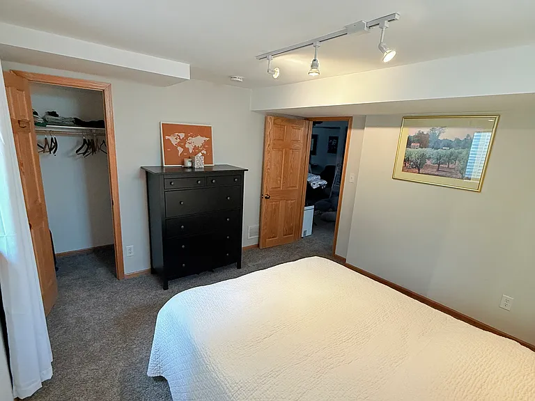 5616 York Ave S — Photo 12