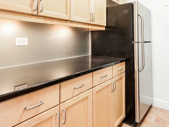 2nd image of 201 E 87th St APT 14E