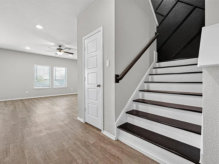 21522 Autumn Summit St — Photo 7