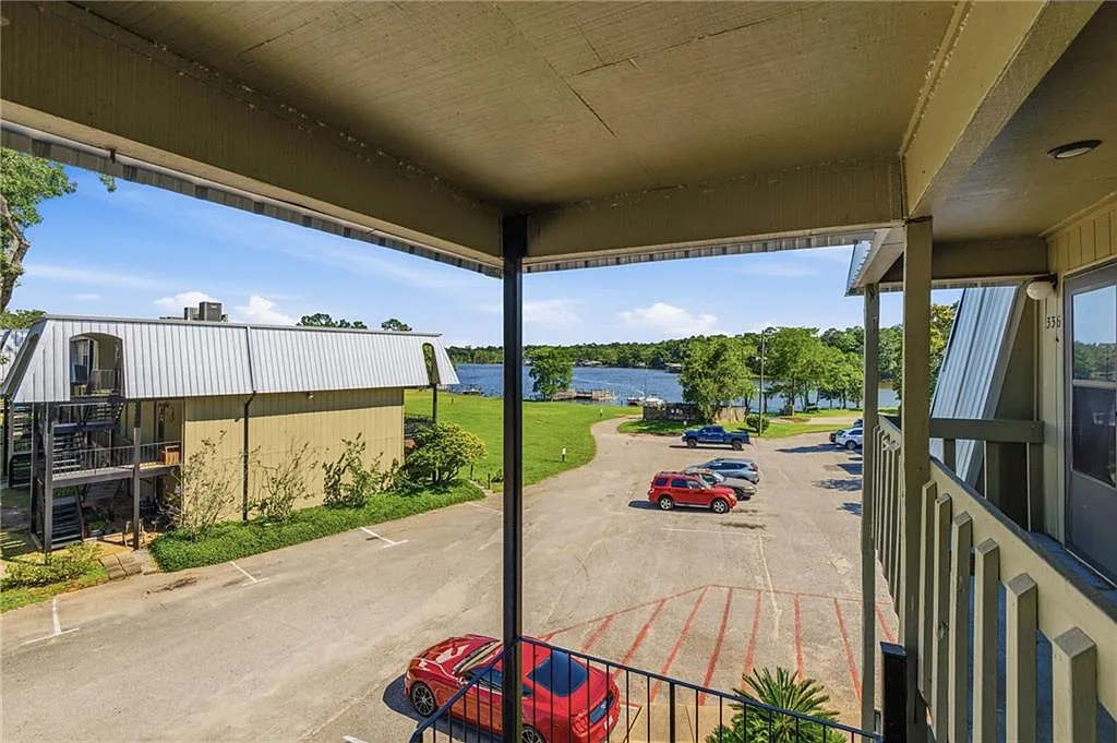 1 bed, 1.0 bath, 650 sqft, $1,100 — Photo 3