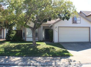 1437 New England Dr, Roseville, CA 95661