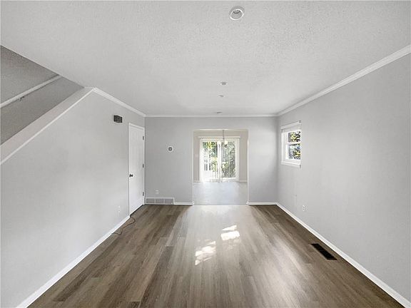 3rd image of 8001 E 88th St
