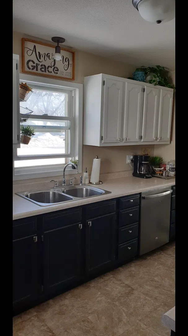 Beautiful Ranch Style Home — Photo 2