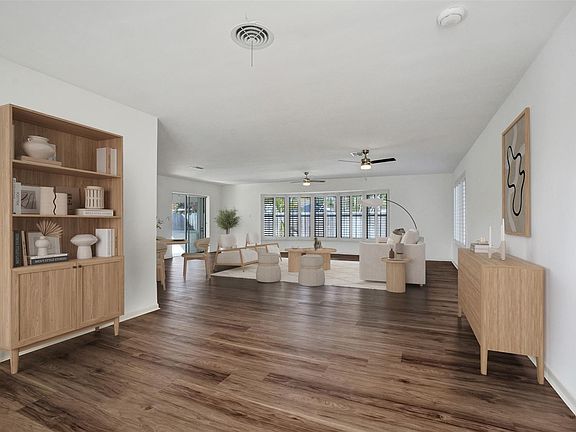 3rd image of 2241 NE 61st Court