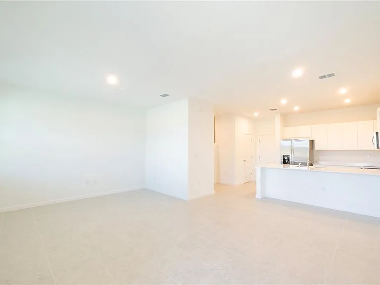 104 Royal Ranch Rd — Photo 26