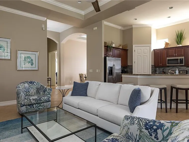 6968 Mauna Loa Ln — Photo 6