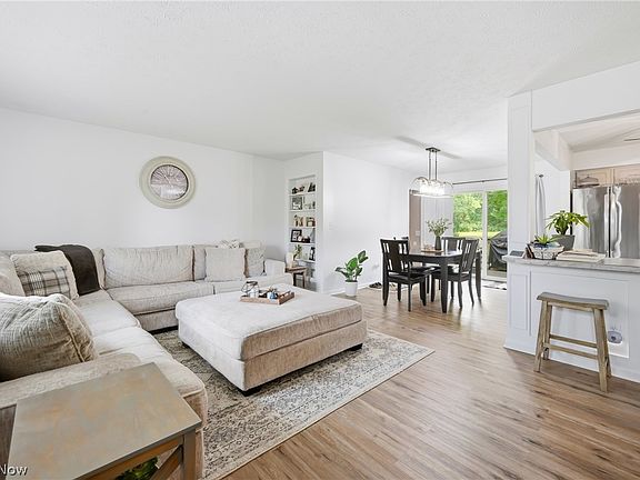 5th image of 6955 Colleen Dr