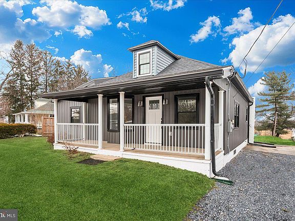 5th image of 9932 Kelly Rd