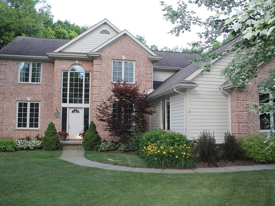 1st image of 9983 Creekwood Trl