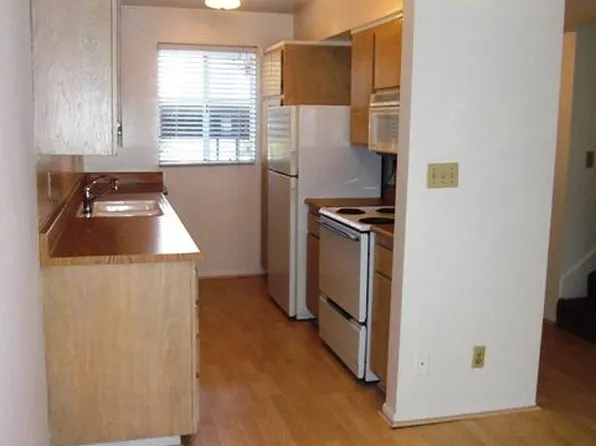 1066 Miramonte Dr APT 6, Santa Barbara, CA 93109