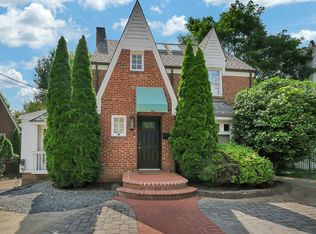 1706 N Glebe Rd, Arlington, VA 22207