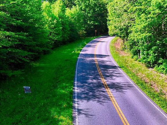 2nd image of Lantana Rd