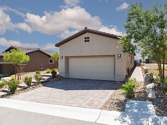 3rd image of 92 Stone Bluff Ln